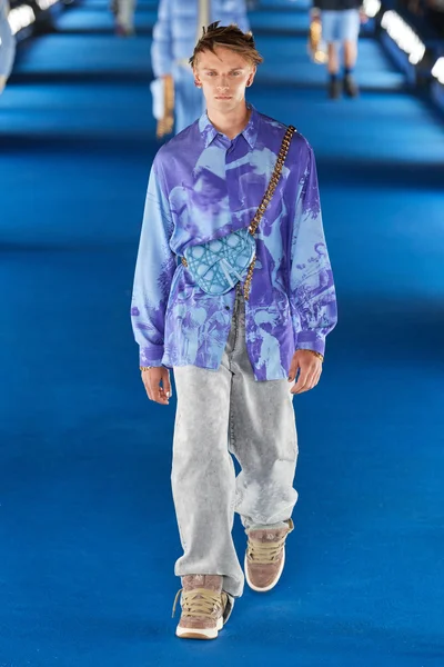 Look 20